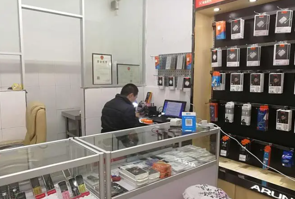 加盟手机维修店到底能否轻松赚钱？行业大揭秘！