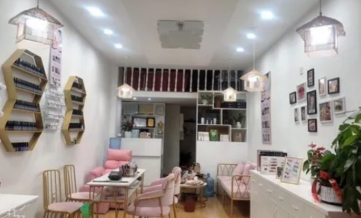 开一家美甲美睫加盟店挣钱吗