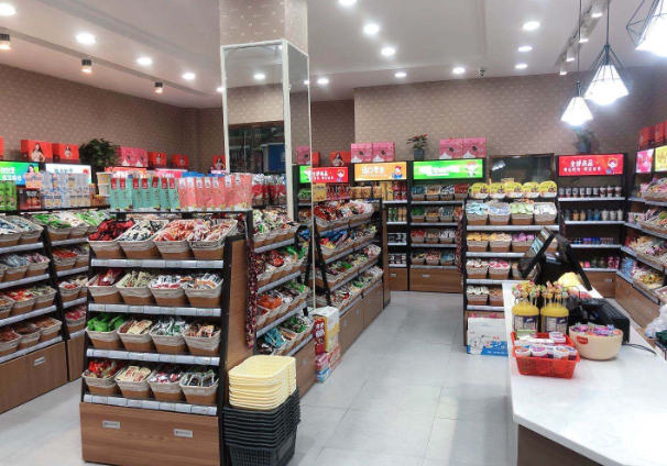 零食店加盟好不好？开一家零食店你需要知道的事情