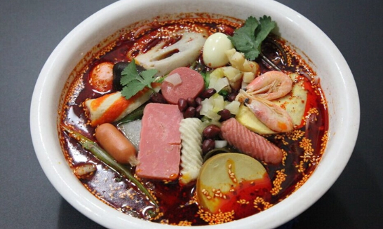 开麻辣烫加盟店，如何在利弊中寻找平衡？