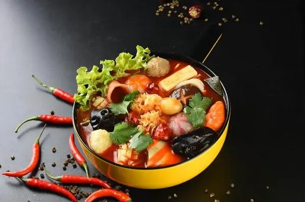 麻辣烫加盟店：如何创业赚钱？