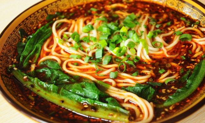 重庆小面店加盟怎么样啊？揭秘加盟重庆小面店的赚钱秘籍