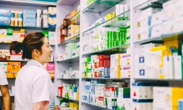 如何加盟连锁药店？七大条件帮你一步到位！