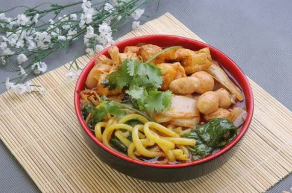麻辣烫加盟要求高不高？麻辣烫加盟创业必知要点！