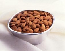 城市与乡镇哪里开零食店更好